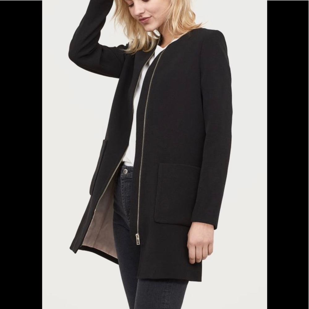 H&M Women's Black Short Coat Sz US 2/ CAN 2